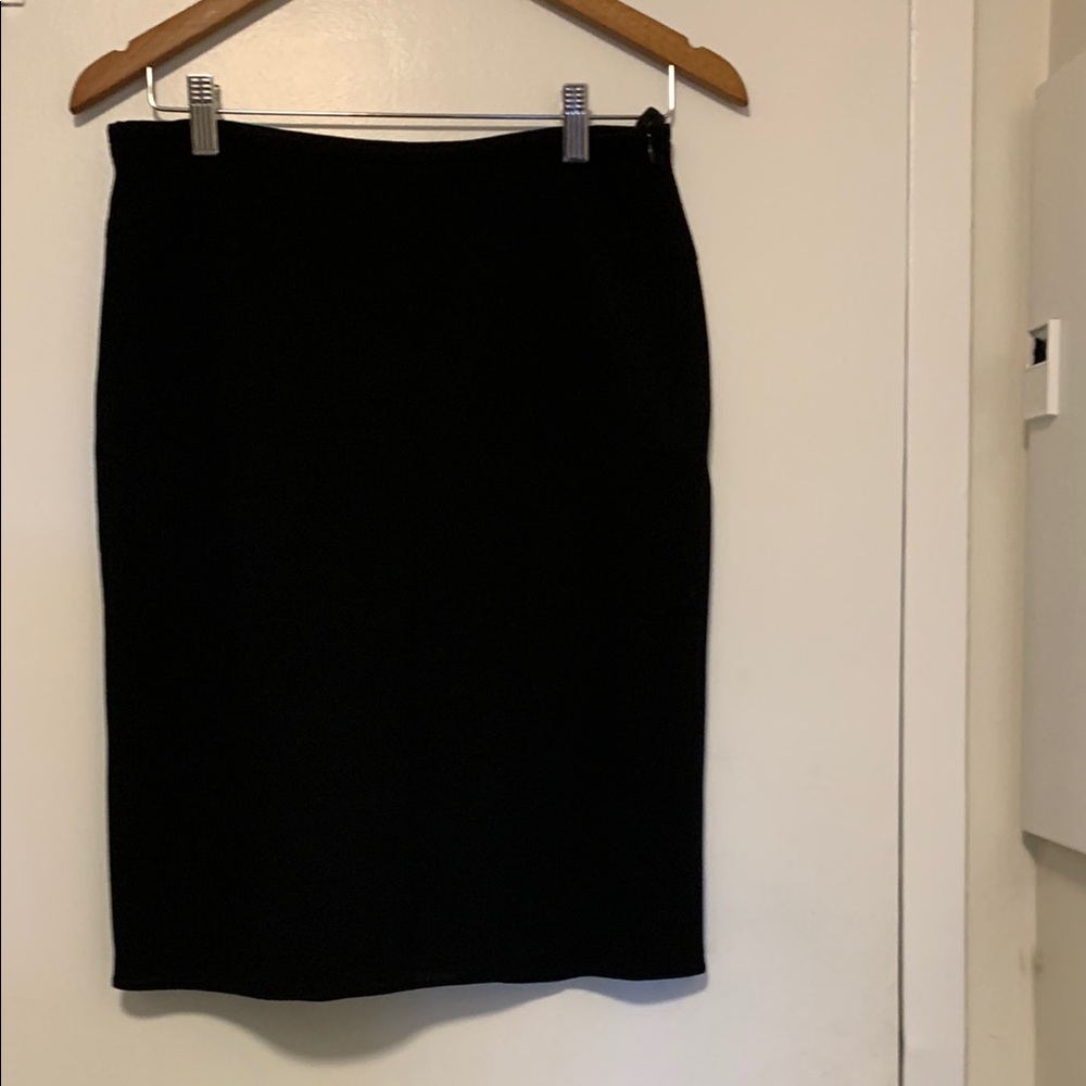 Elegant Black Pencil Skirt